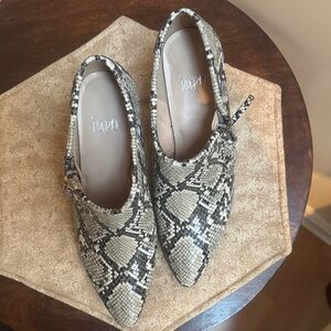 Impo Snake-Print Pointed Slip-On Flats in Beige and Black- Never Worn!